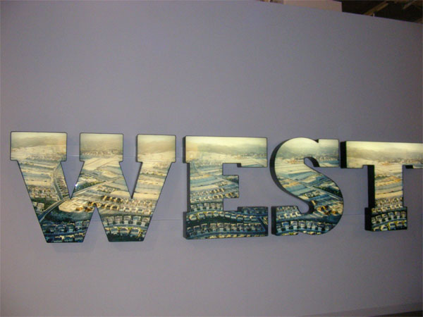 4. Дъг Ейткън, West, фотография, 101.6x 449.6 cм, 2008