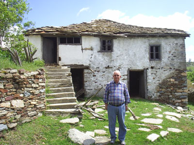 Къща в с. Манастир, Гюмюрджинско